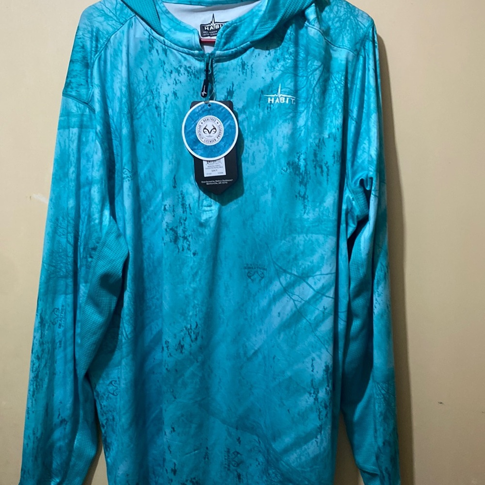 Habit pullover